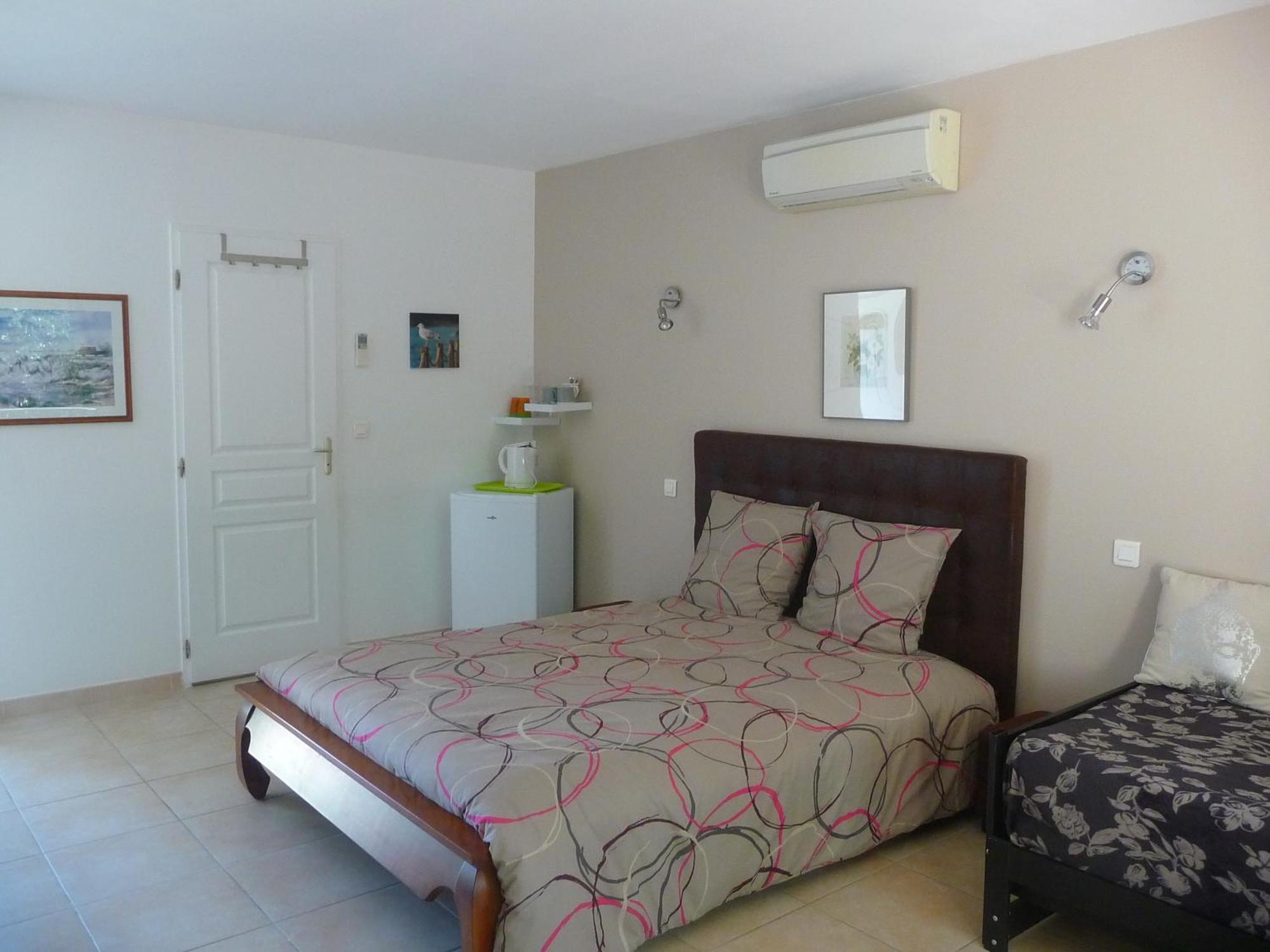 Villa Des Masques Aubais Habitación foto