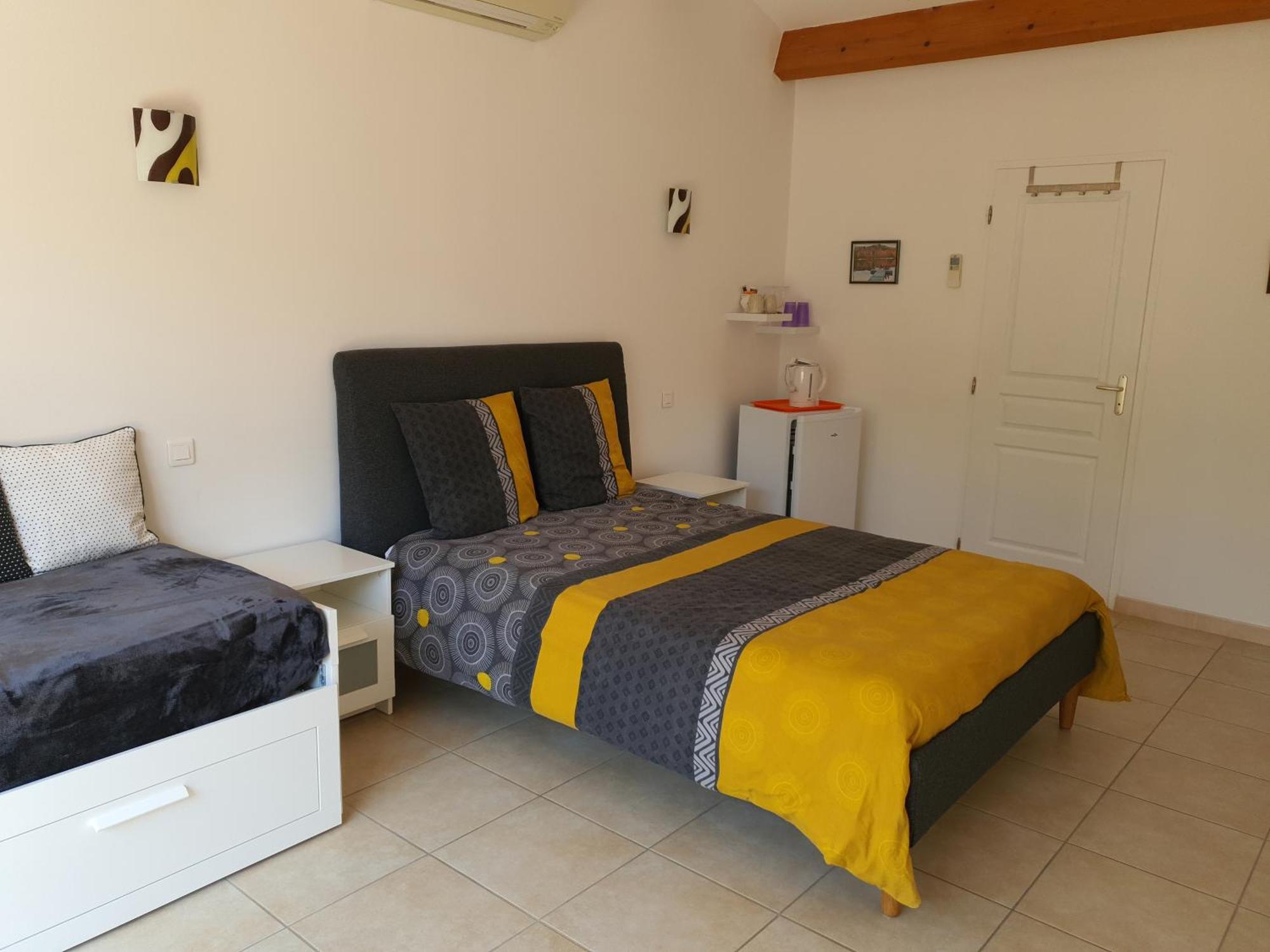 Villa Des Masques Aubais Habitación foto